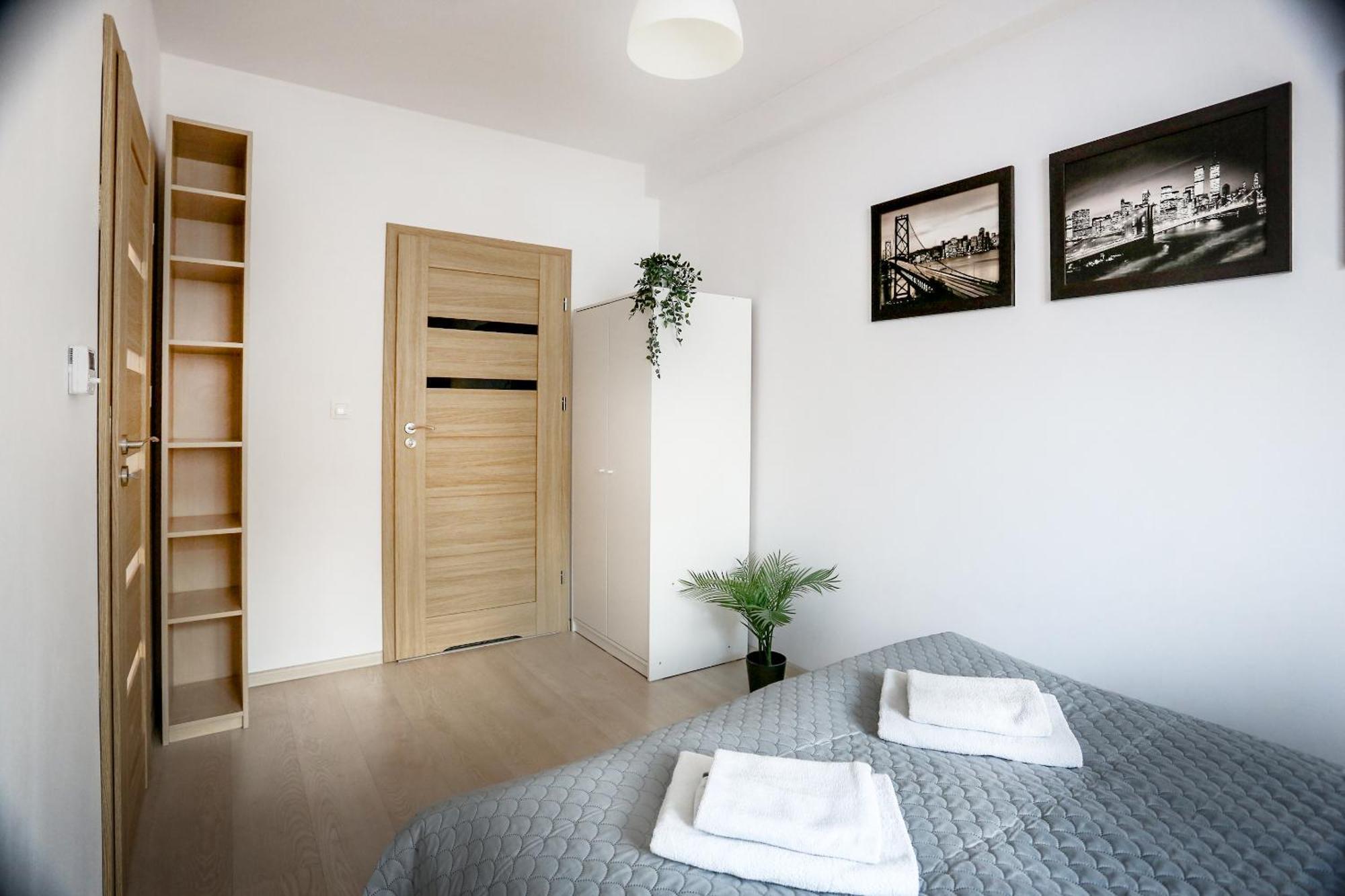 Fully-Furnished Apartment With Air Conditioning For Families, Cracow Old Town Cracovia Esterno foto