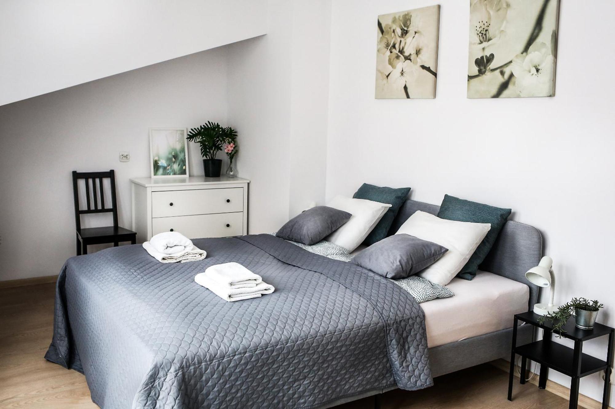 Fully-Furnished Apartment With Air Conditioning For Families, Cracow Old Town Cracovia Esterno foto