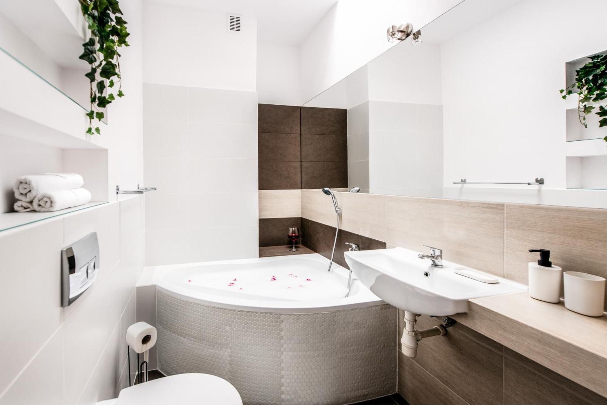 Fully-Furnished Apartment With Air Conditioning For Families, Cracow Old Town Cracovia Esterno foto